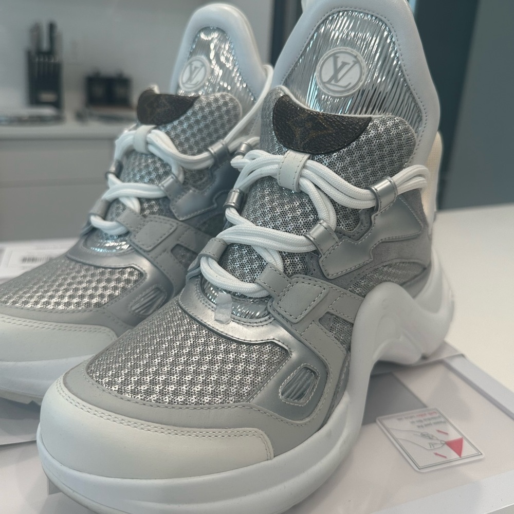 Louis Vuitton Archlight sneaker - Picture 2 of 3